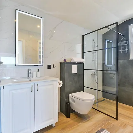 Modern Rustic Kate * Benkovac