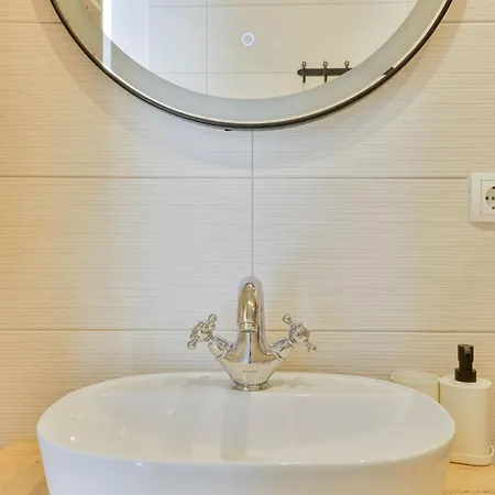 Modern Rustic Kate Benkovac