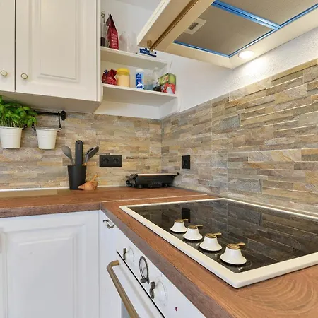 Villa Modern Rustic Kate