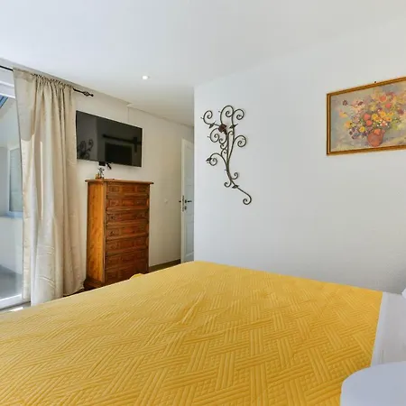 Villa Modern Rustic Kate *