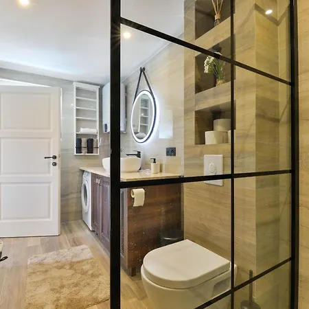 Villa Modern Rustic Kate *