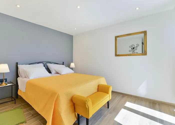 Villa Modern Rustic Kate Benkovac