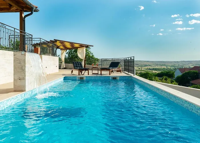 Modern Rustic Kate Villa