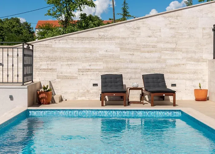 Villa Modern Rustic Kate Benkovac